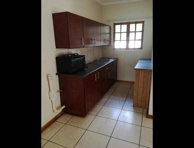 2 BEDROOM PROPERTY TO RENT IN BULT WEST